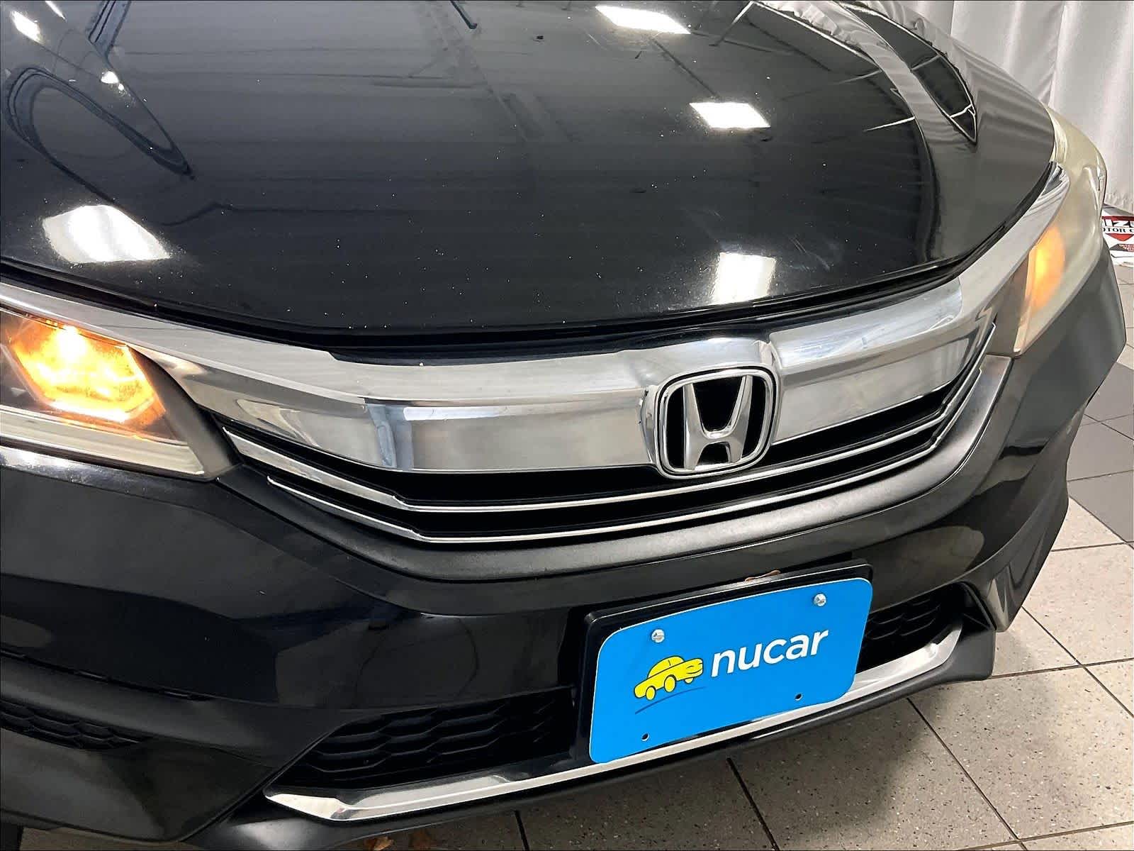 2016 Honda Accord LX - Photo 31