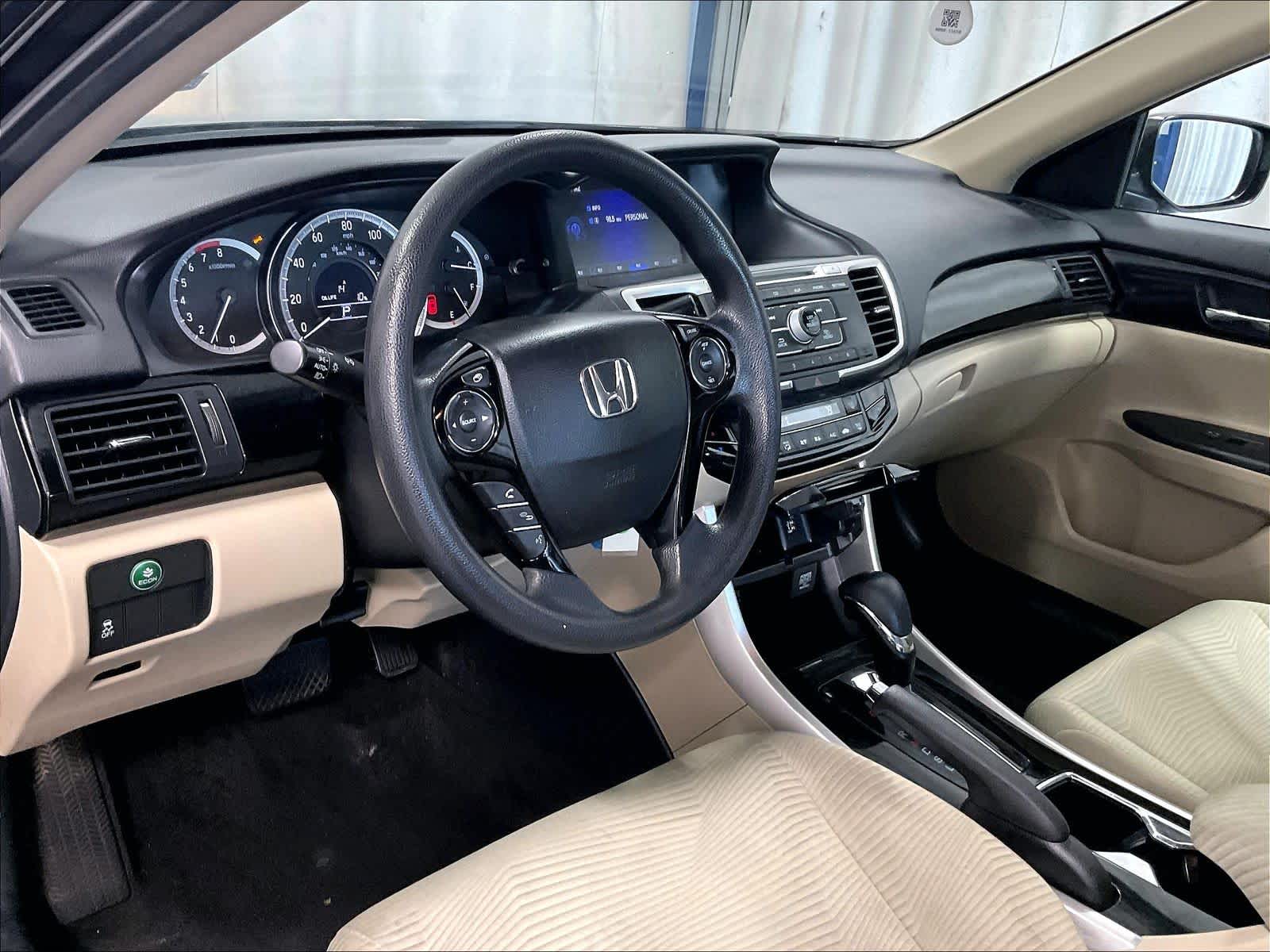 2016 Honda Accord LX - Photo 8