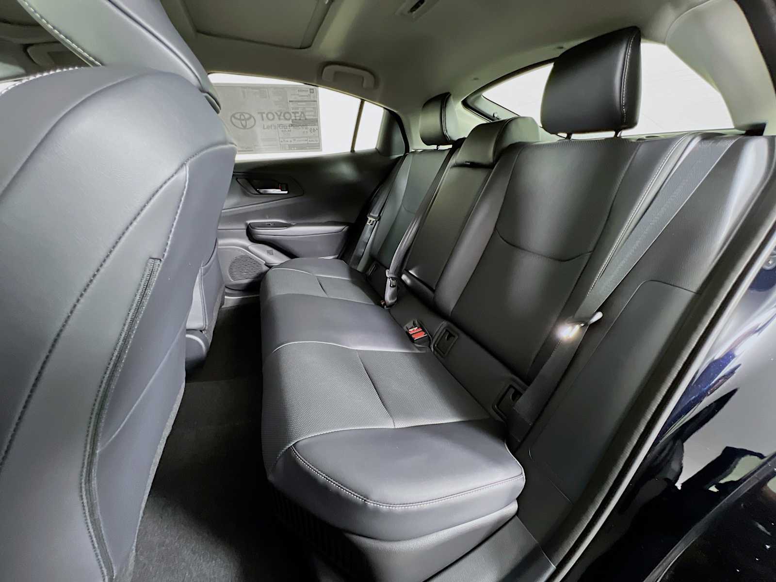 2025 Toyota Prius Nightshade - Photo 13