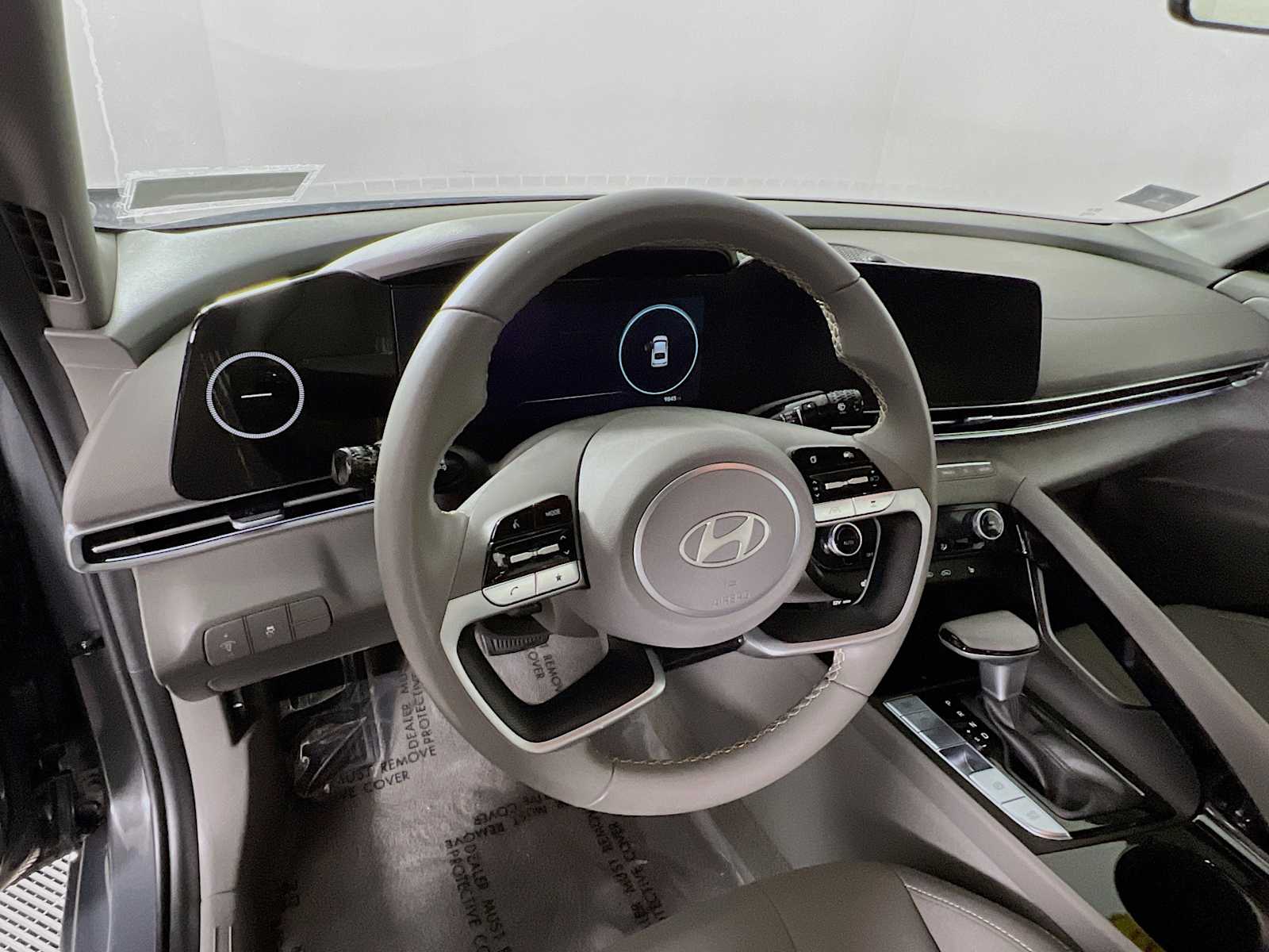 2024 Hyundai Elantra SEL - Photo 11