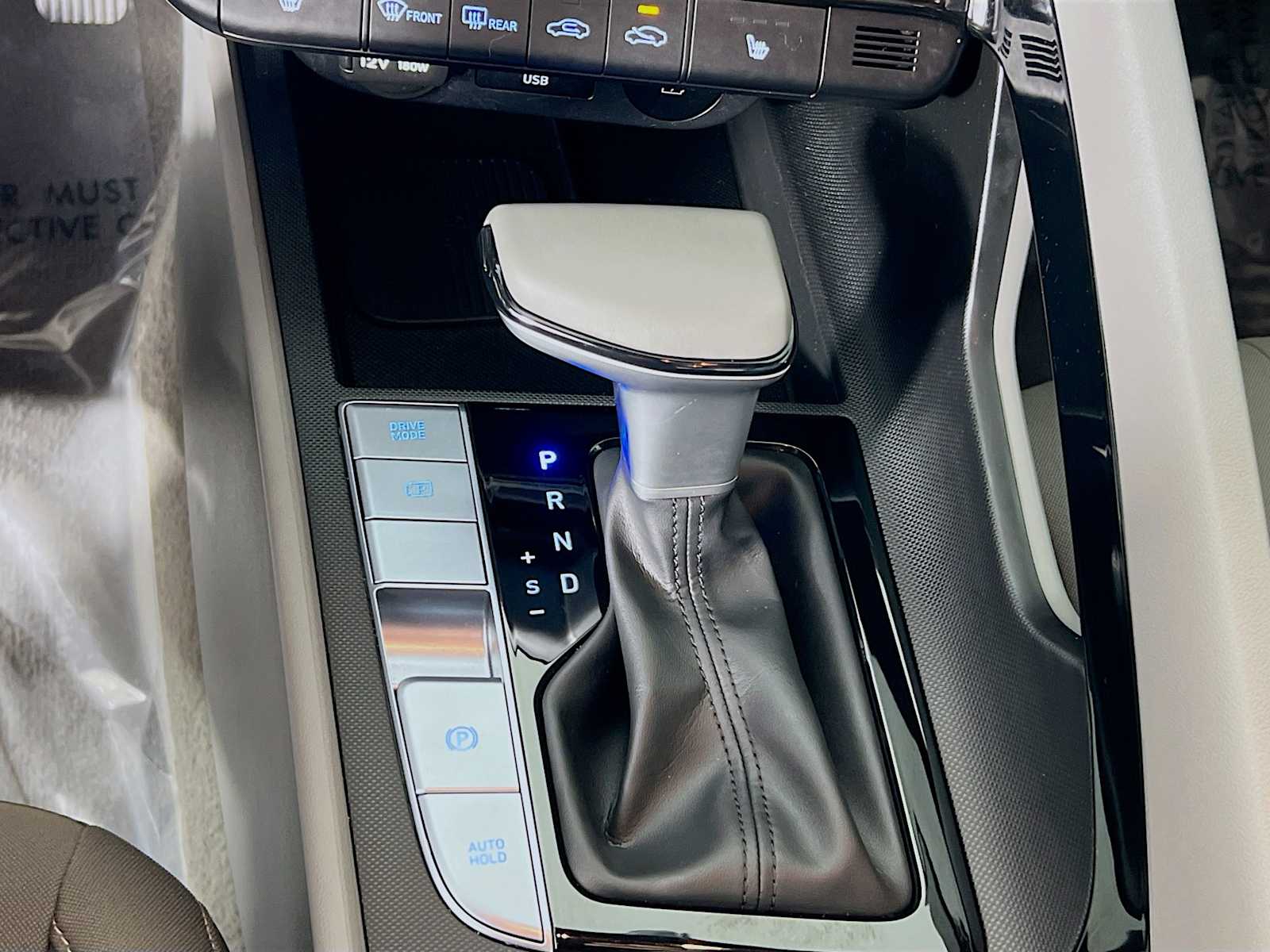 2024 Hyundai Elantra SEL - Photo 16