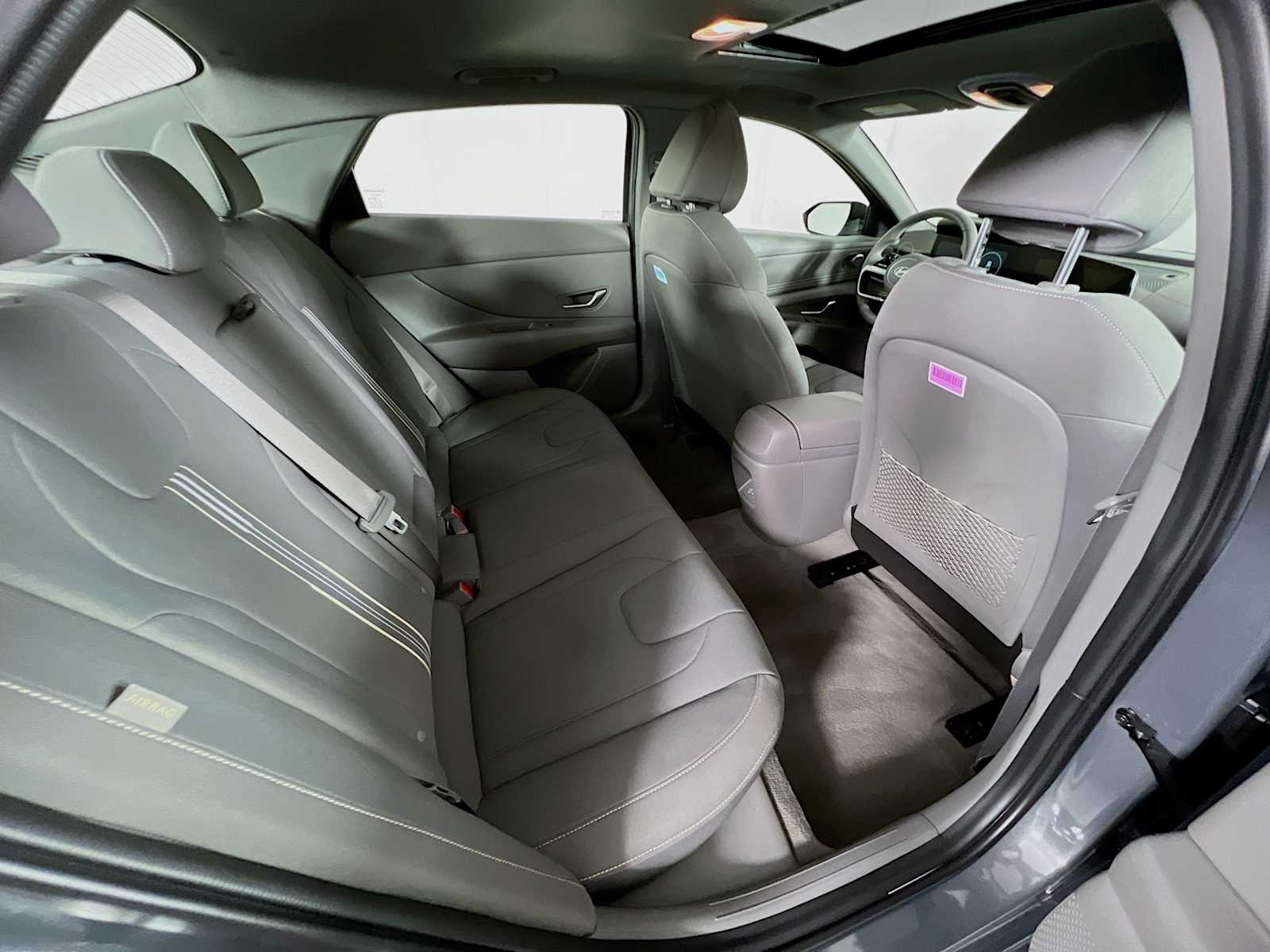 2024 Hyundai Elantra SEL - Photo 27
