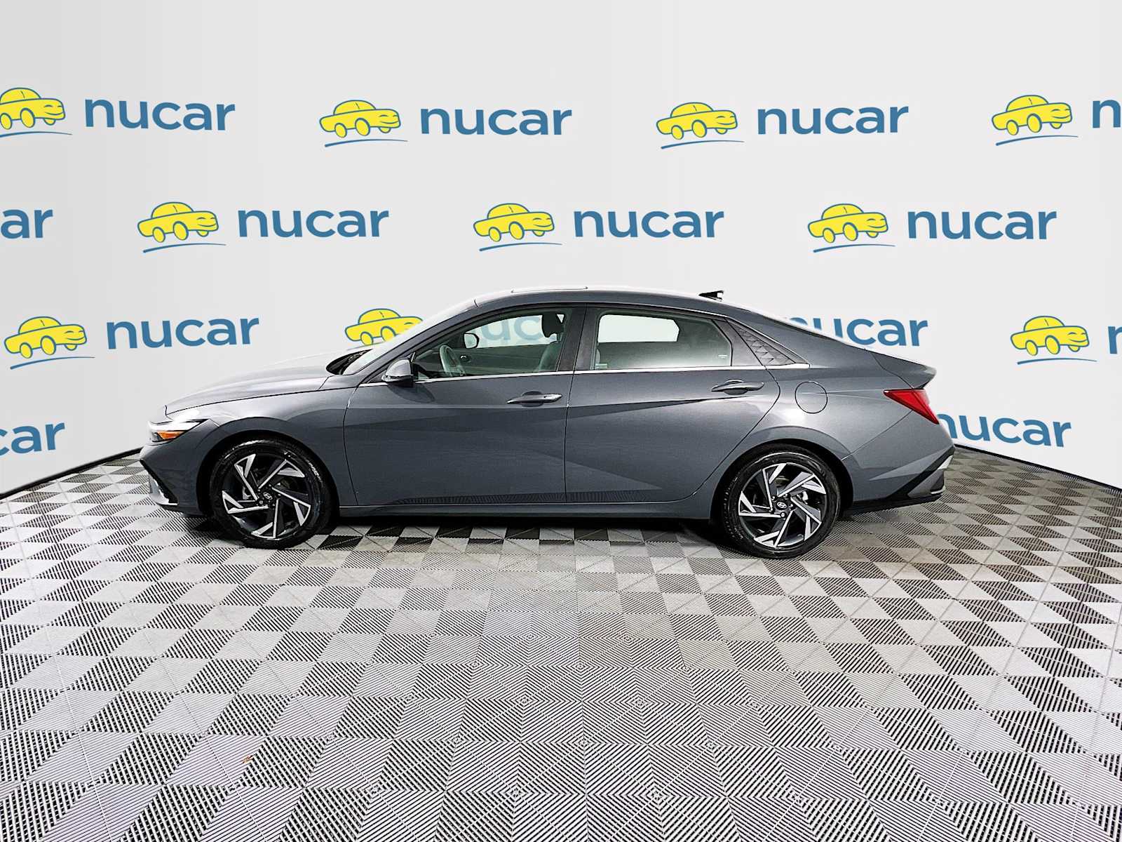 2024 Hyundai Elantra SEL - Photo 4