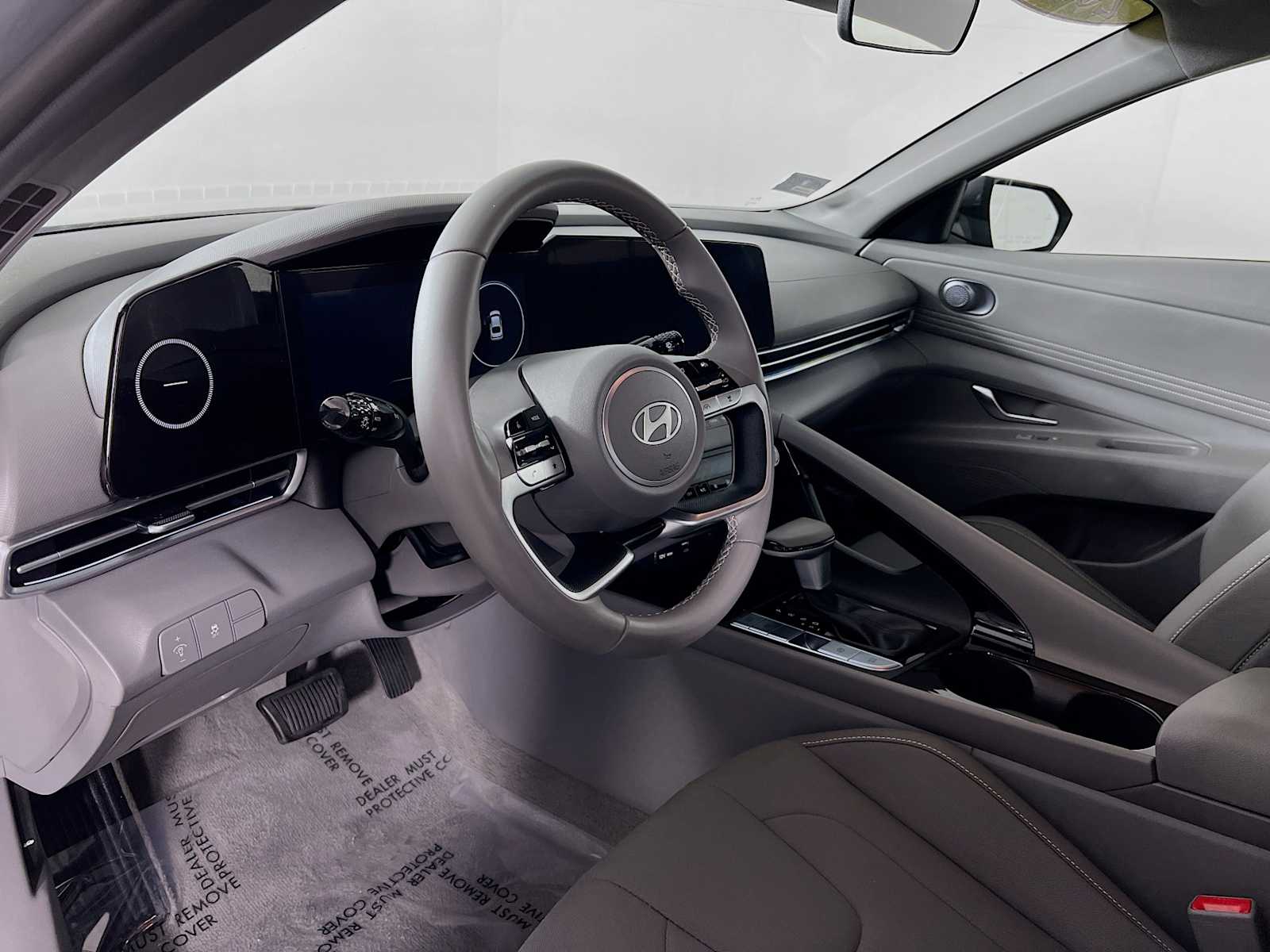 2024 Hyundai Elantra SEL - Photo 9