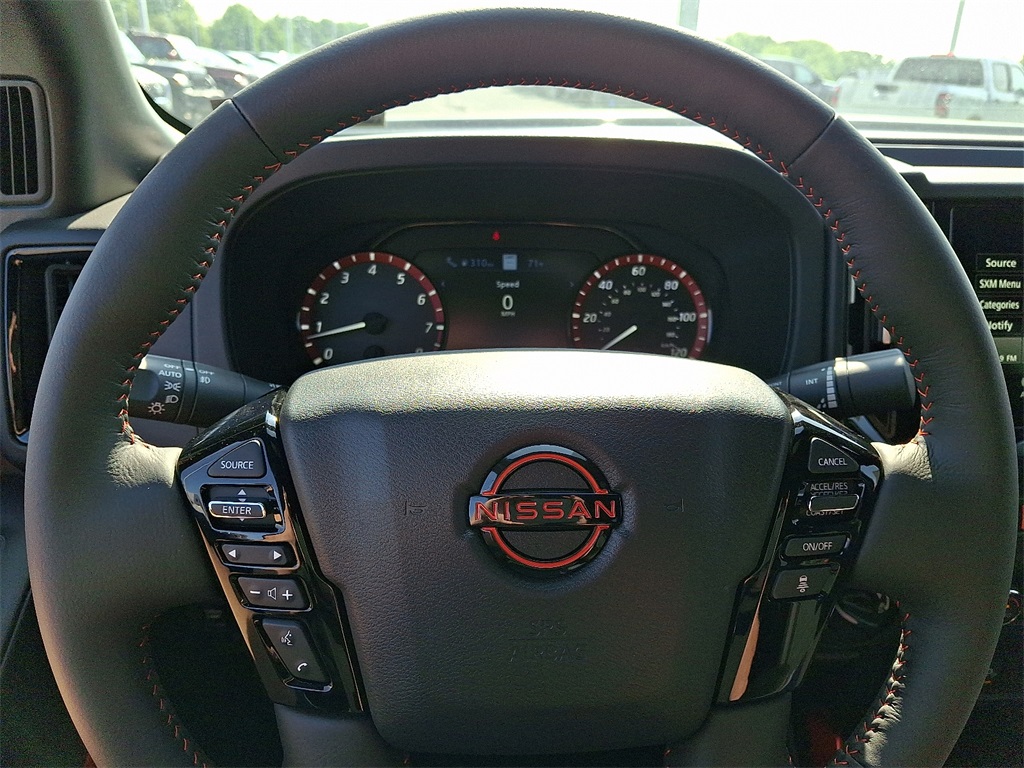 2025 Nissan Frontier PRO-4X - Photo 15