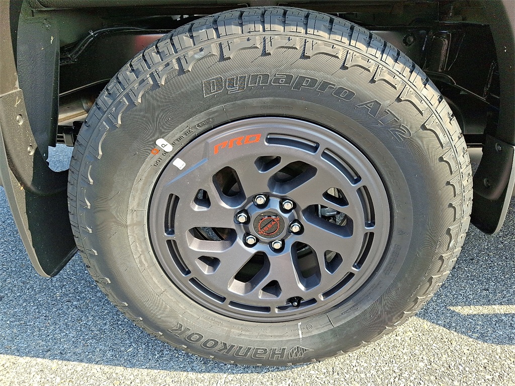 2025 Nissan Frontier PRO-4X - Photo 5