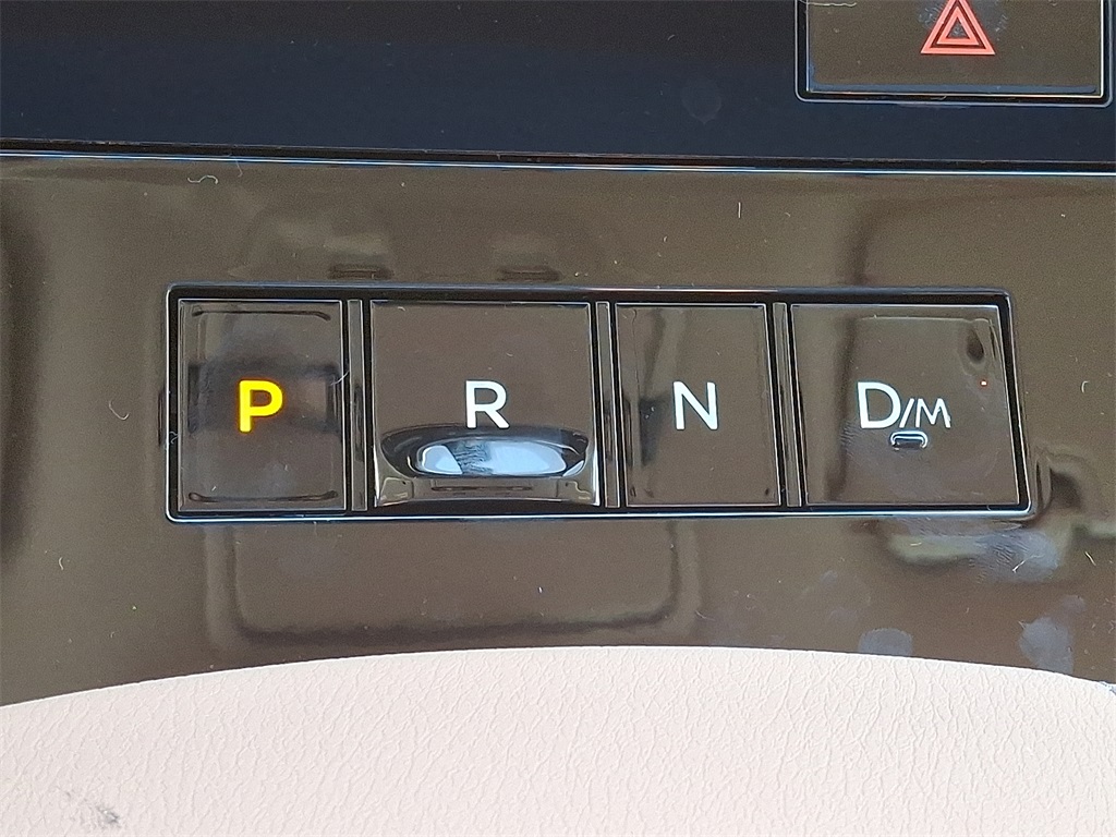 2026 INFINITI QX80 LUXE - Photo 12
