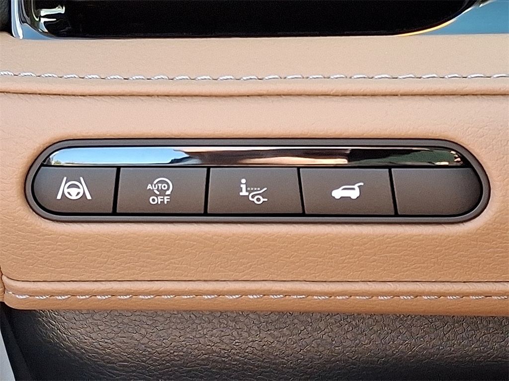 2026 INFINITI QX80 LUXE - Photo 18