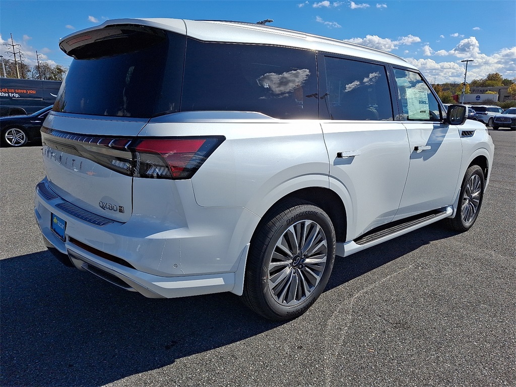 2026 INFINITI QX80 LUXE - Photo 4