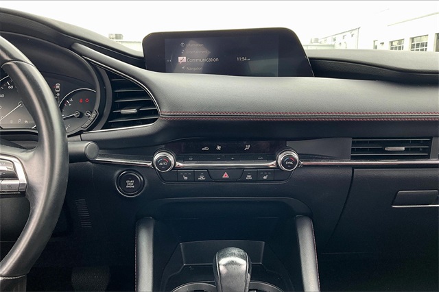 2022 Mazda Mazda3 Carbon Edition - Photo 17