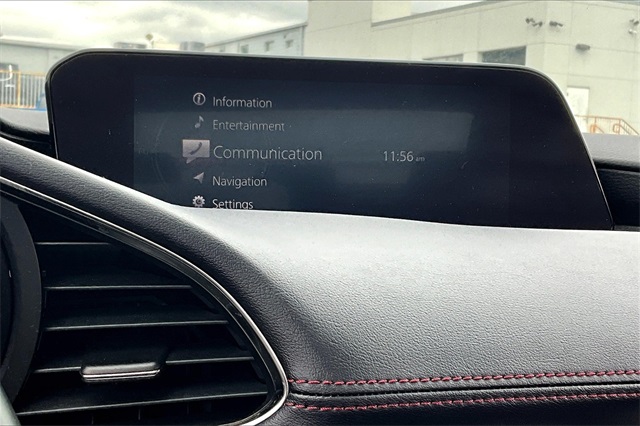 2022 Mazda Mazda3 Carbon Edition - Photo 18