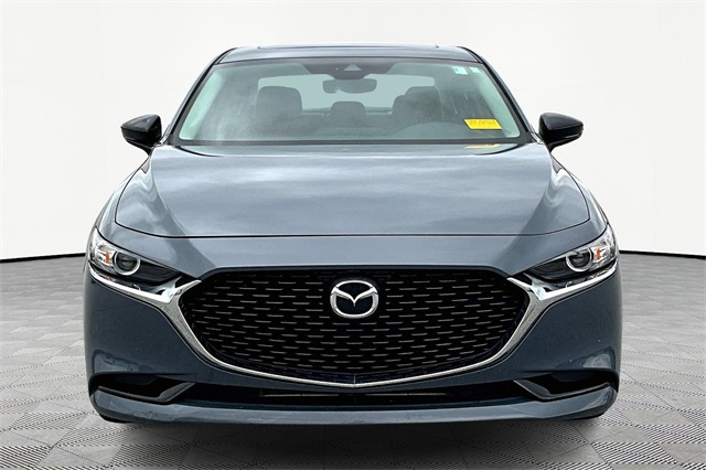 2022 Mazda Mazda3 Carbon Edition - Photo 2