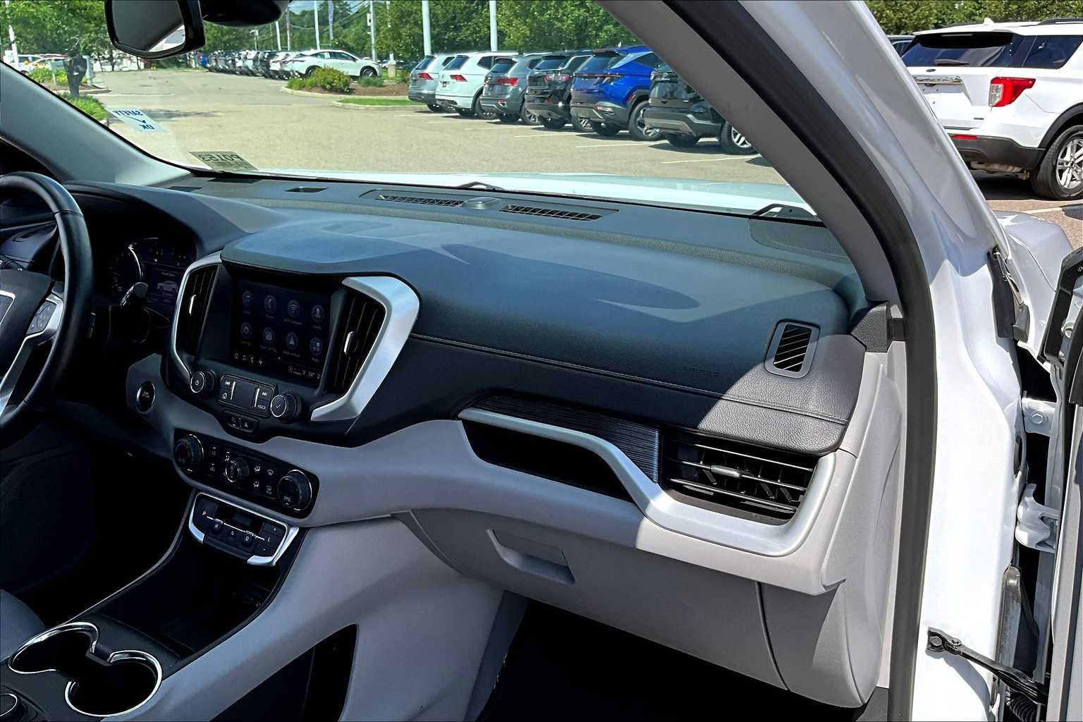 2023 GMC Terrain SLT - Photo 13