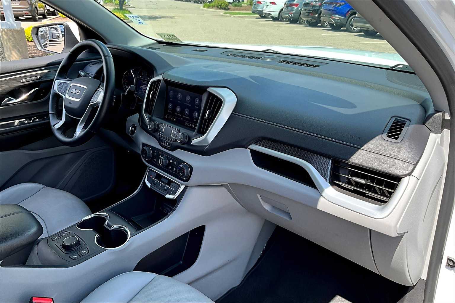 2023 GMC Terrain SLT - Photo 14
