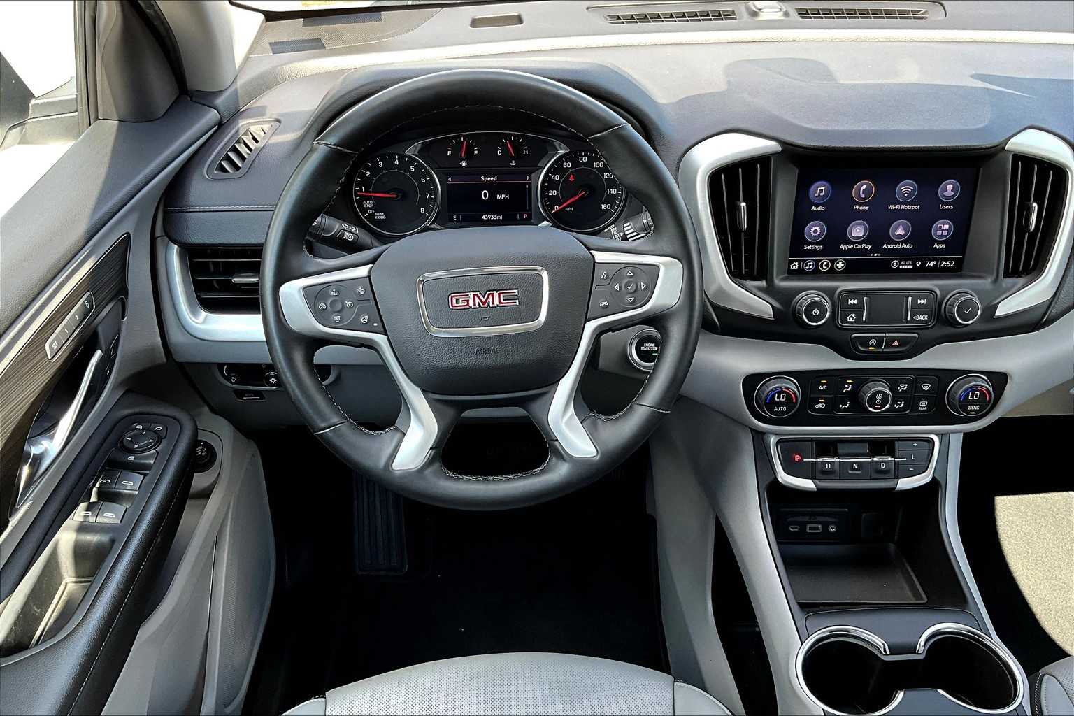 2023 GMC Terrain SLT - Photo 17