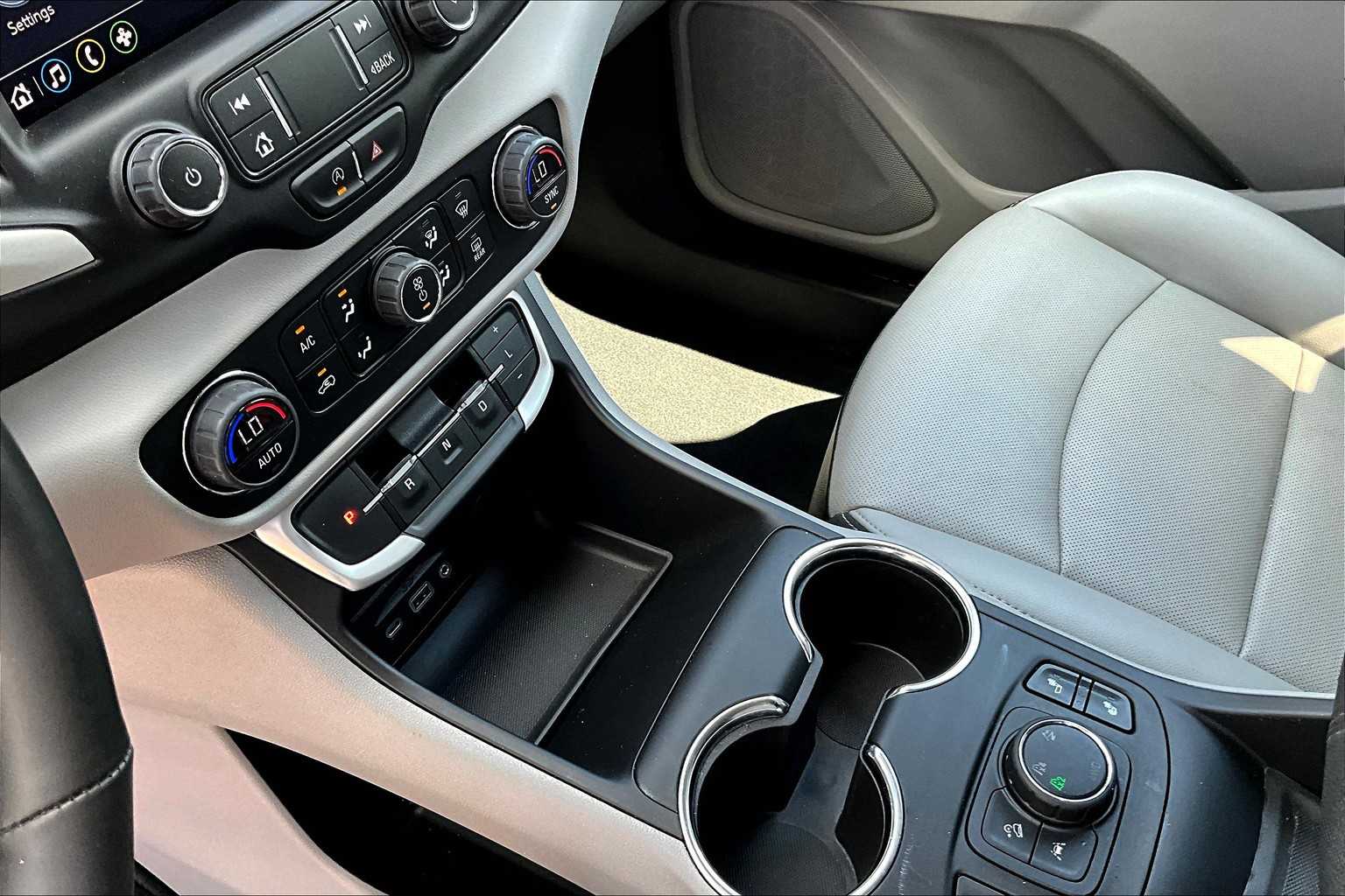 2023 GMC Terrain SLT - Photo 20