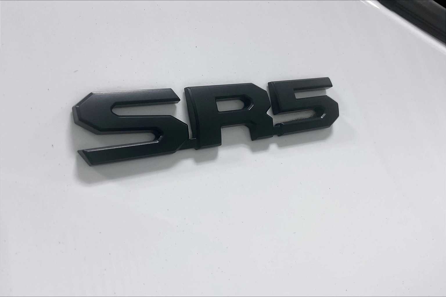2024 Toyota Tundra SR5 - Photo 28