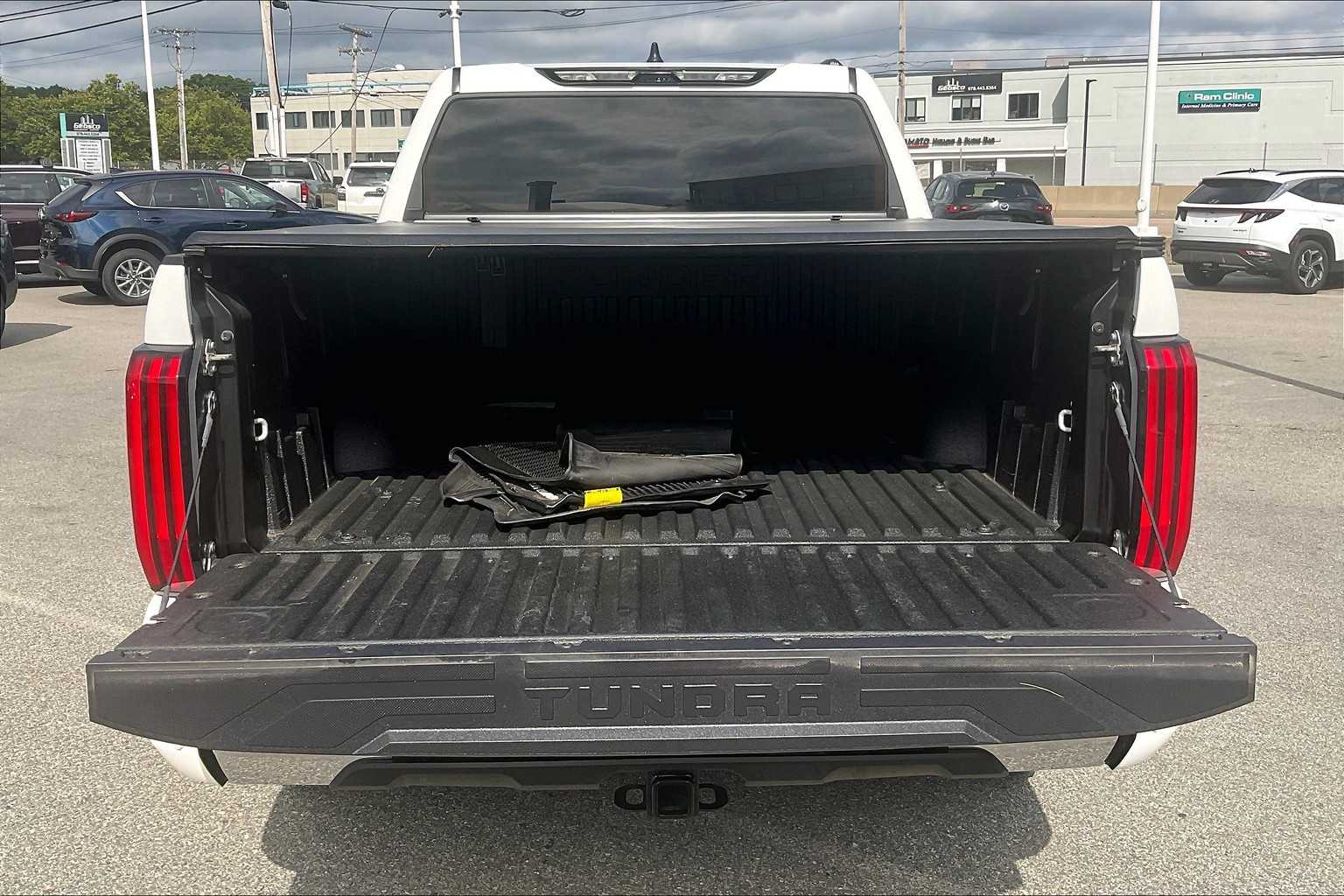 2024 Toyota Tundra SR5 - Photo 31