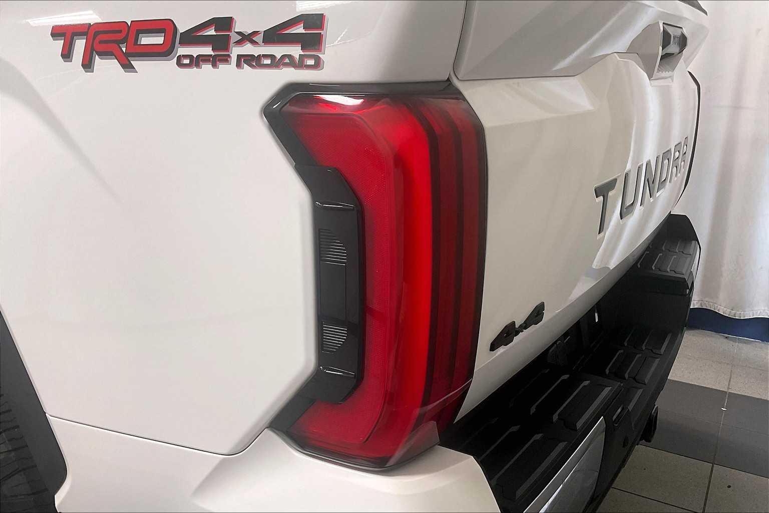 2024 Toyota Tundra SR5 - Photo 34