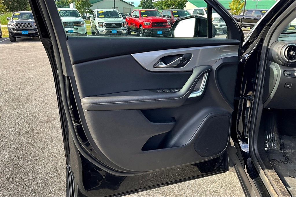 2023 Chevrolet Blazer LT - Photo 9