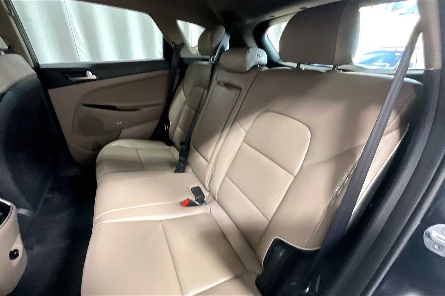 2020 Hyundai Tucson Limited - Photo 15