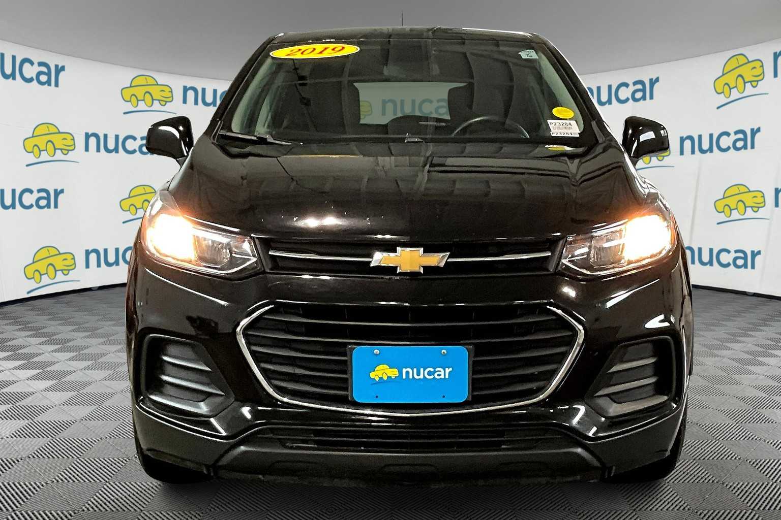 2019 Chevrolet Trax LS - Photo 2