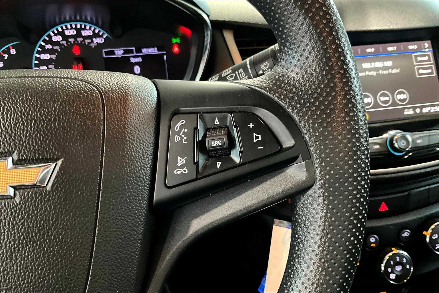 2019 Chevrolet Trax LS - Photo 23