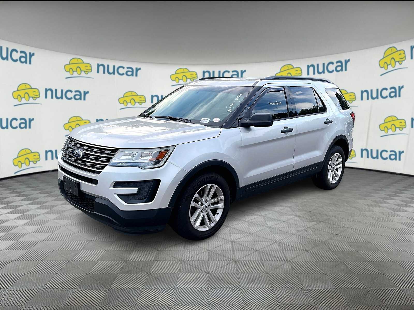 2016 Ford Explorer Base - Photo 2
