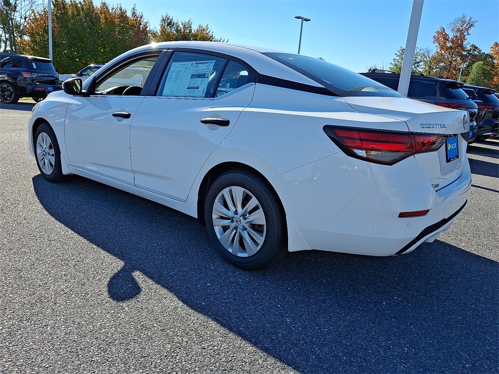2025 Nissan Sentra S - Photo 3