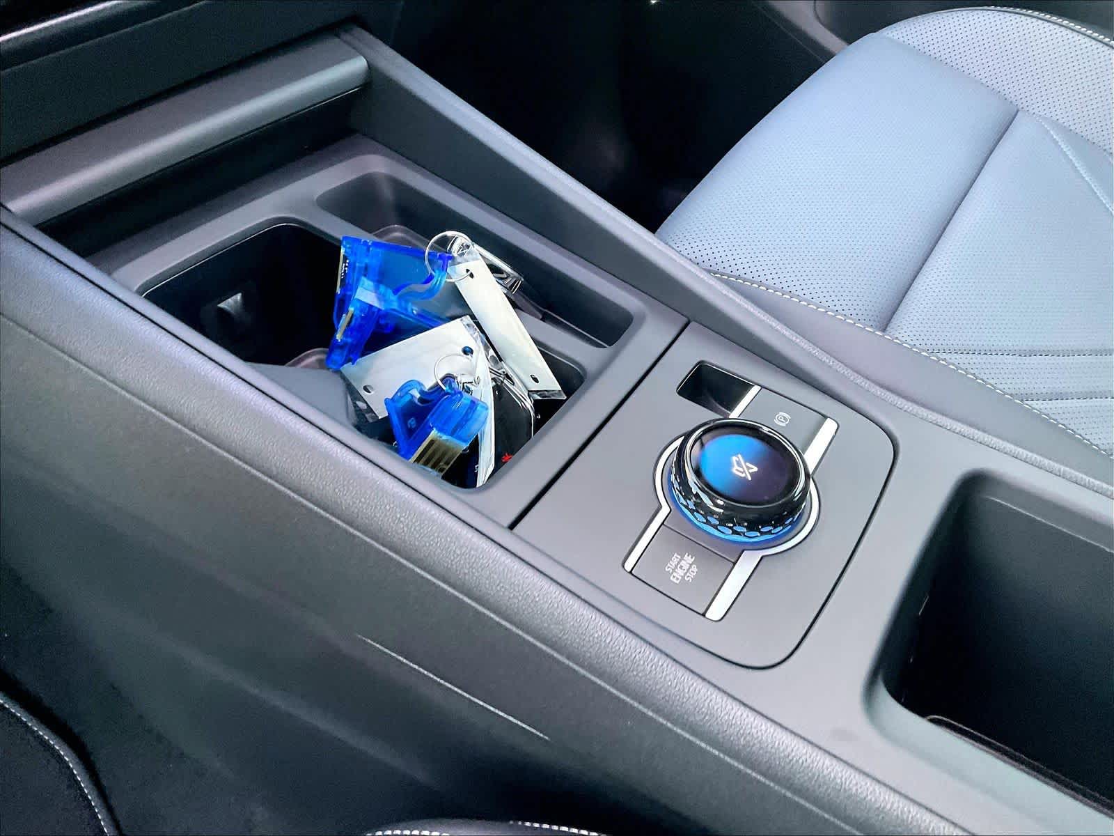 2026 Volkswagen Tiguan SE - Photo 14