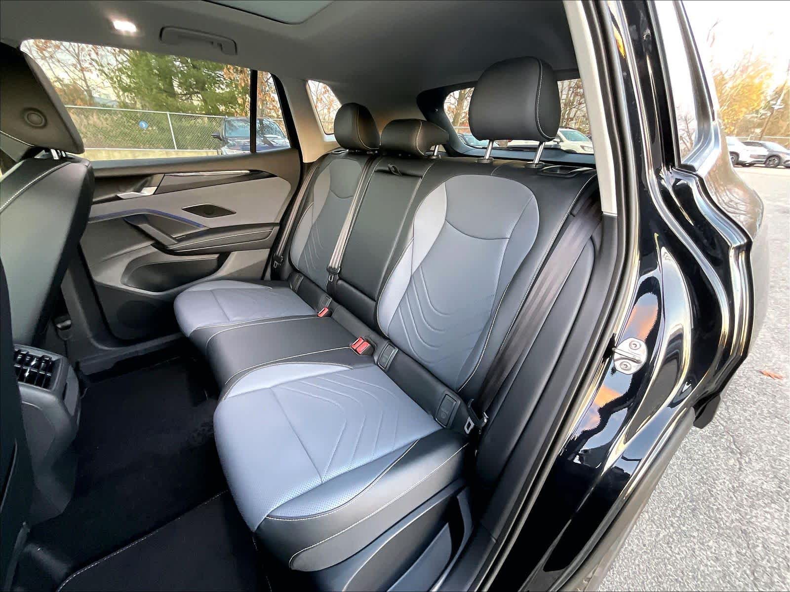 2026 Volkswagen Tiguan SE - Photo 15