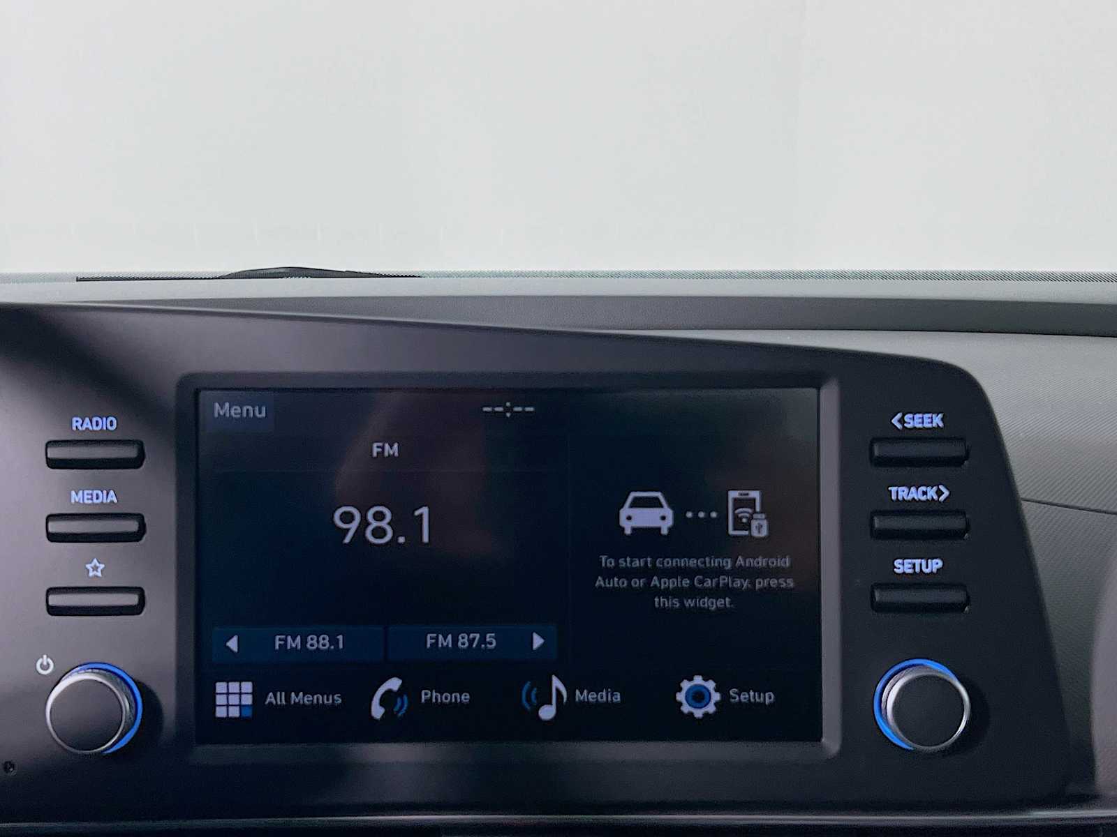 2025 Hyundai Elantra SEL Sport - Photo 8