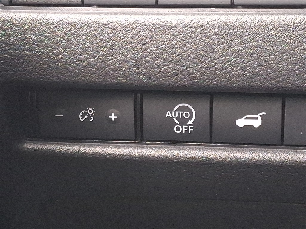 2026 Nissan Rogue SV - Photo 17