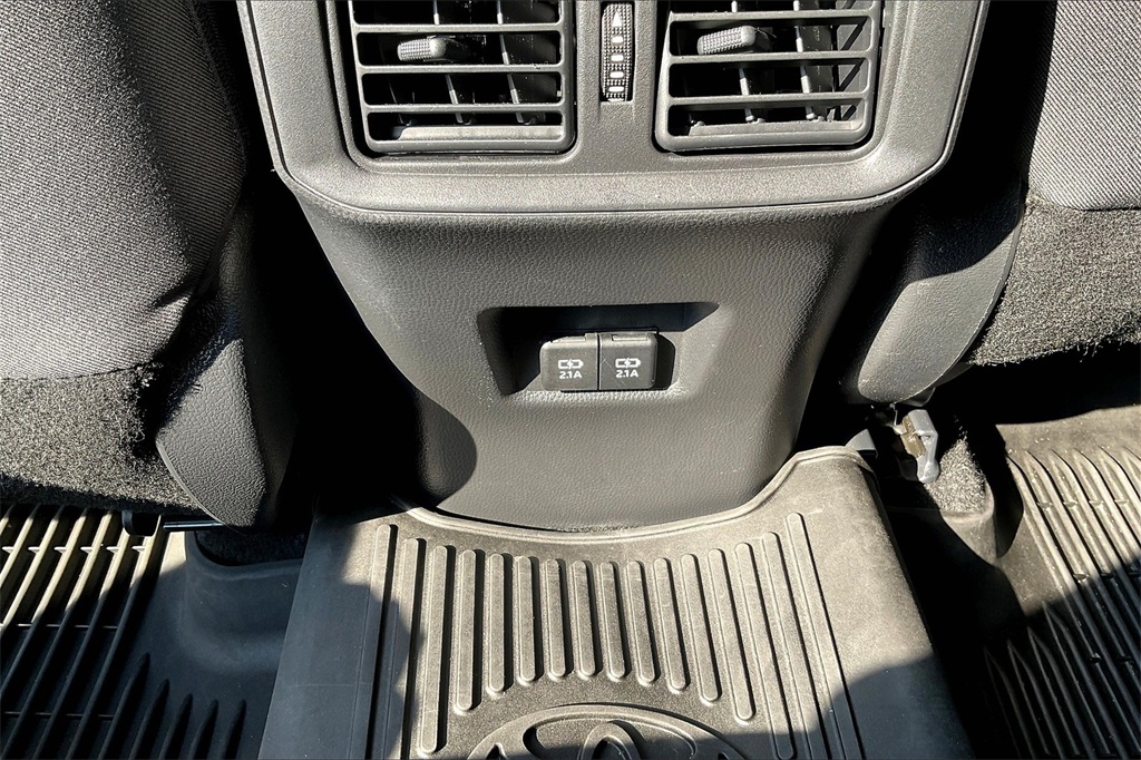 2021 Toyota RAV4 XLE - Photo 27