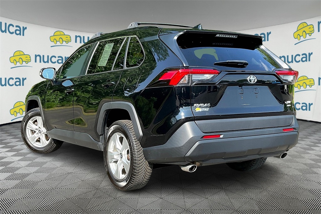 2021 Toyota RAV4 XLE - Photo 4