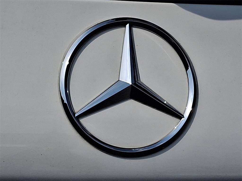 2022 Mercedes-Benz GLC GLC 300 - Photo 9