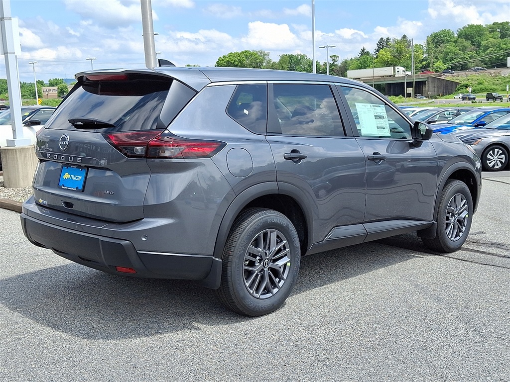 2025 Nissan Rogue S - Photo 4