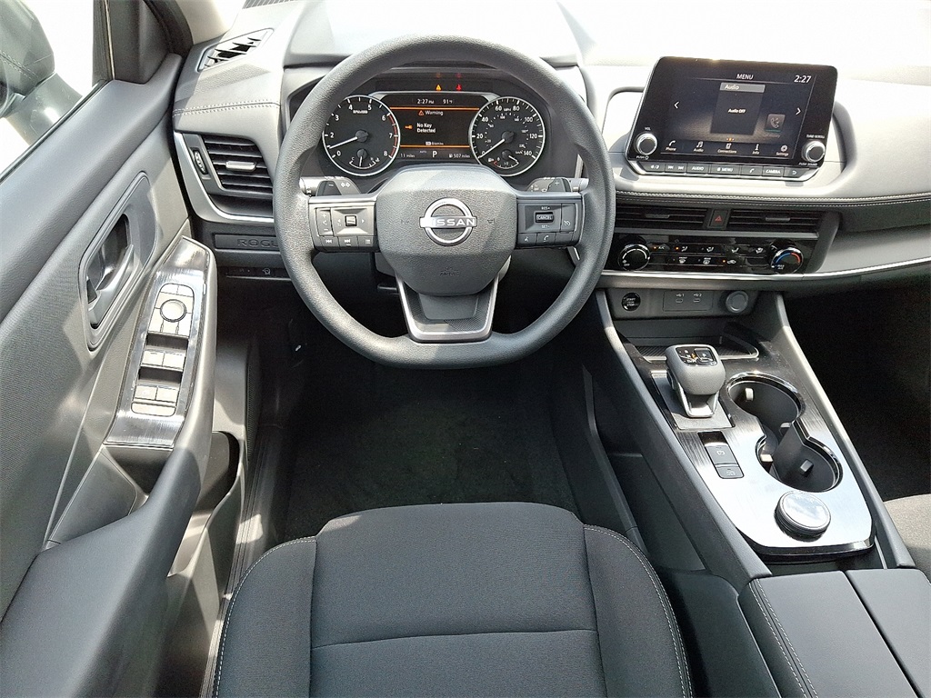 2025 Nissan Rogue S - Photo 7