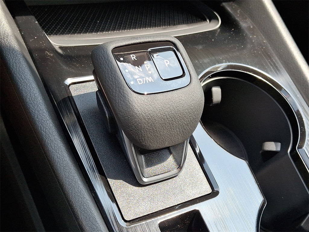 2025 Nissan Rogue S - Photo 10
