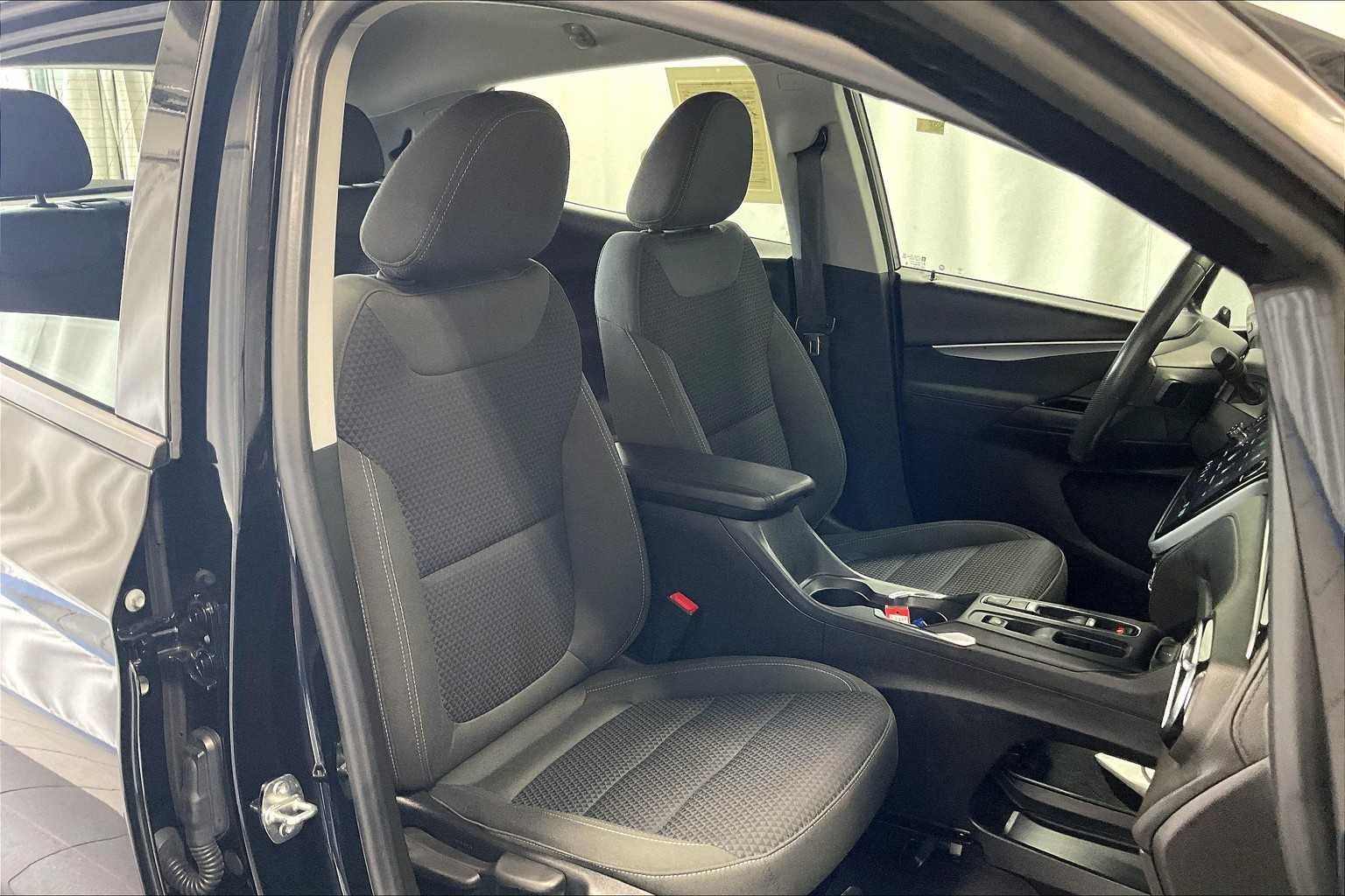 2023 Chevrolet Bolt EV 1LT - Photo 11