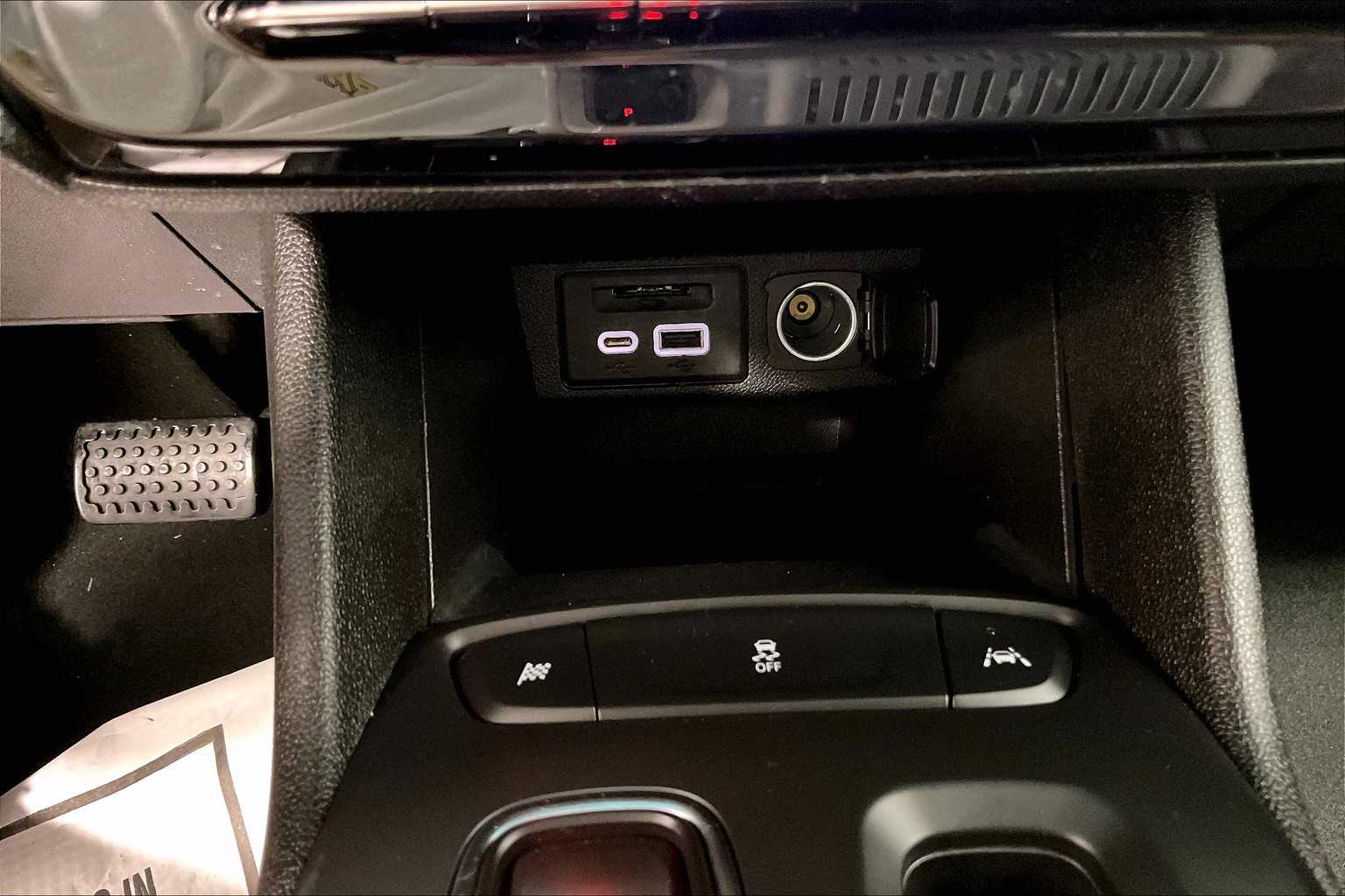 2023 Chevrolet Bolt EV 1LT - Photo 26
