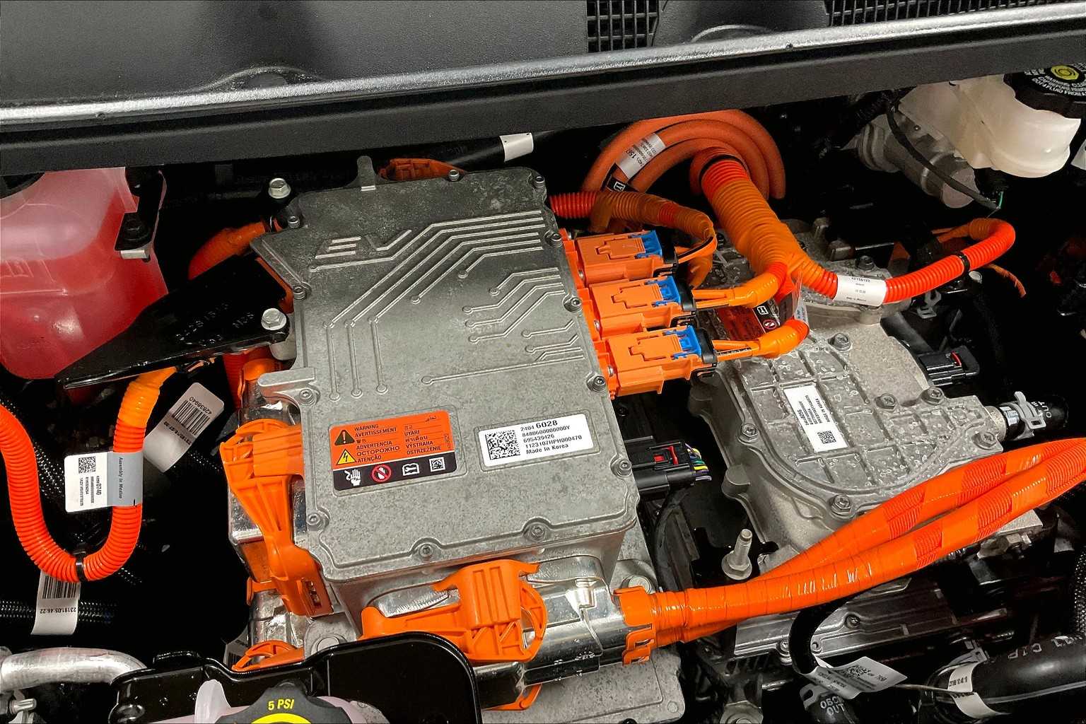 2023 Chevrolet Bolt EV 1LT - Photo 33