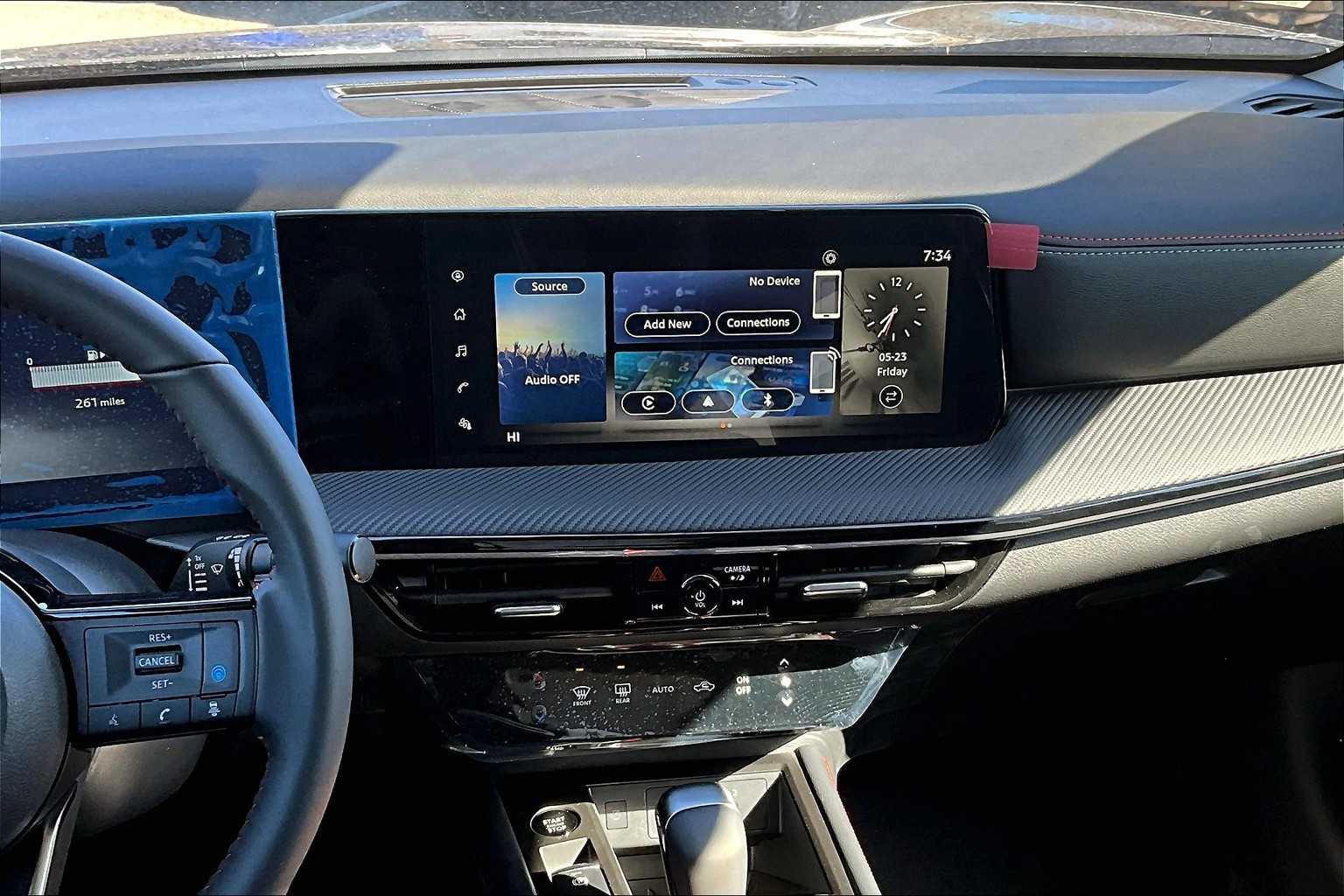 2025 Nissan Kicks SR - Photo 13