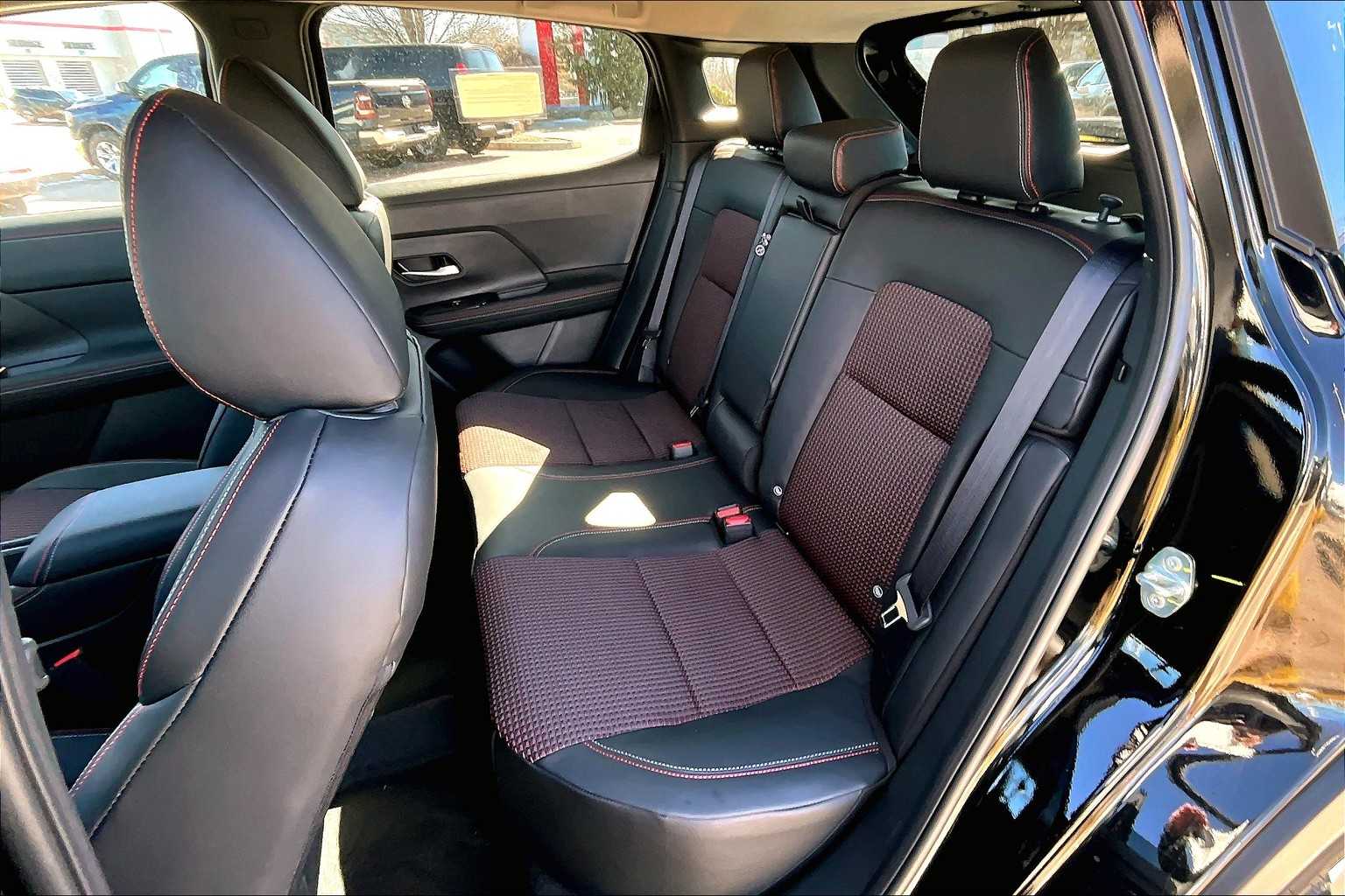 2025 Nissan Kicks SR - Photo 15