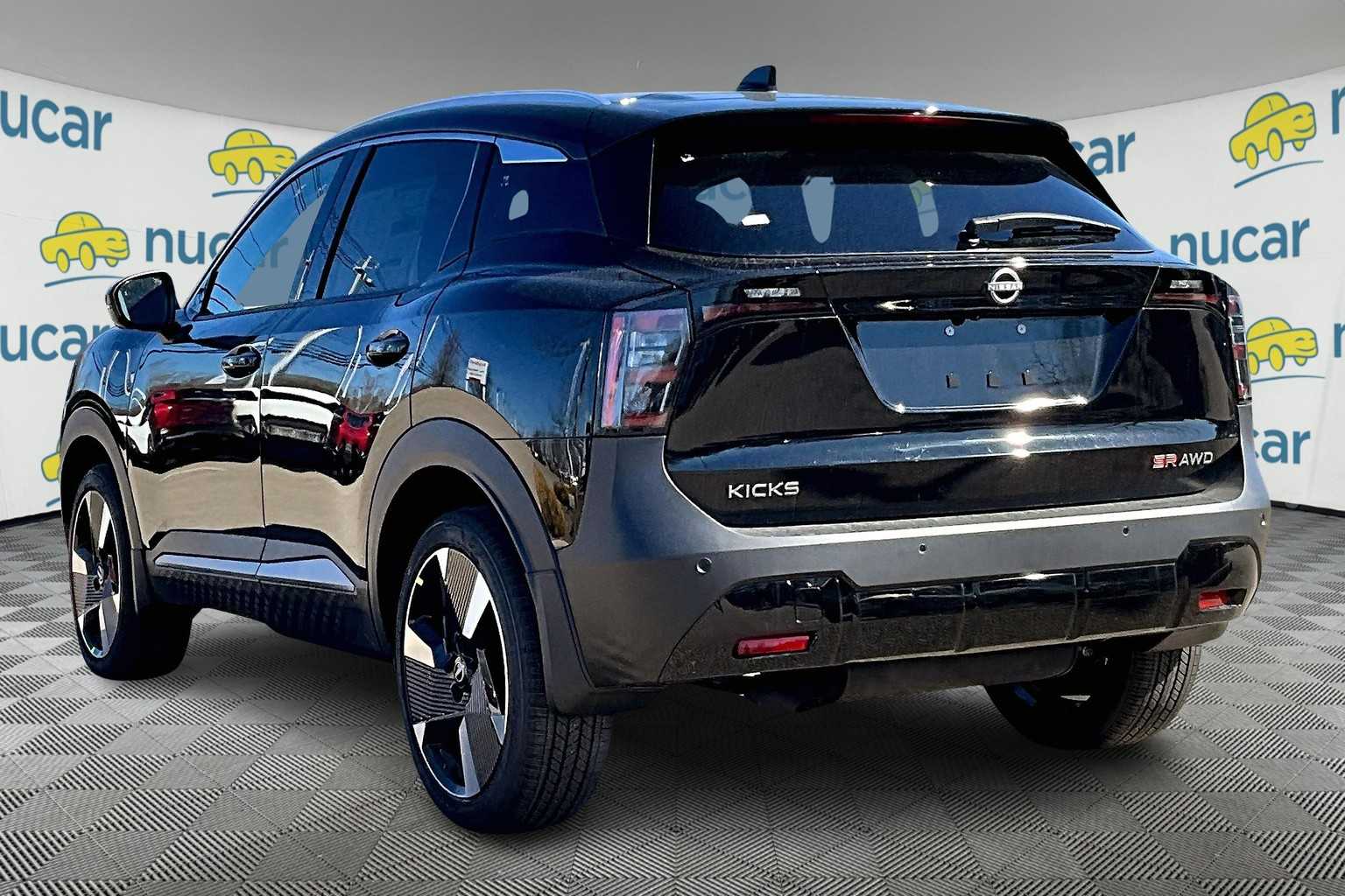 2025 Nissan Kicks SR - Photo 5