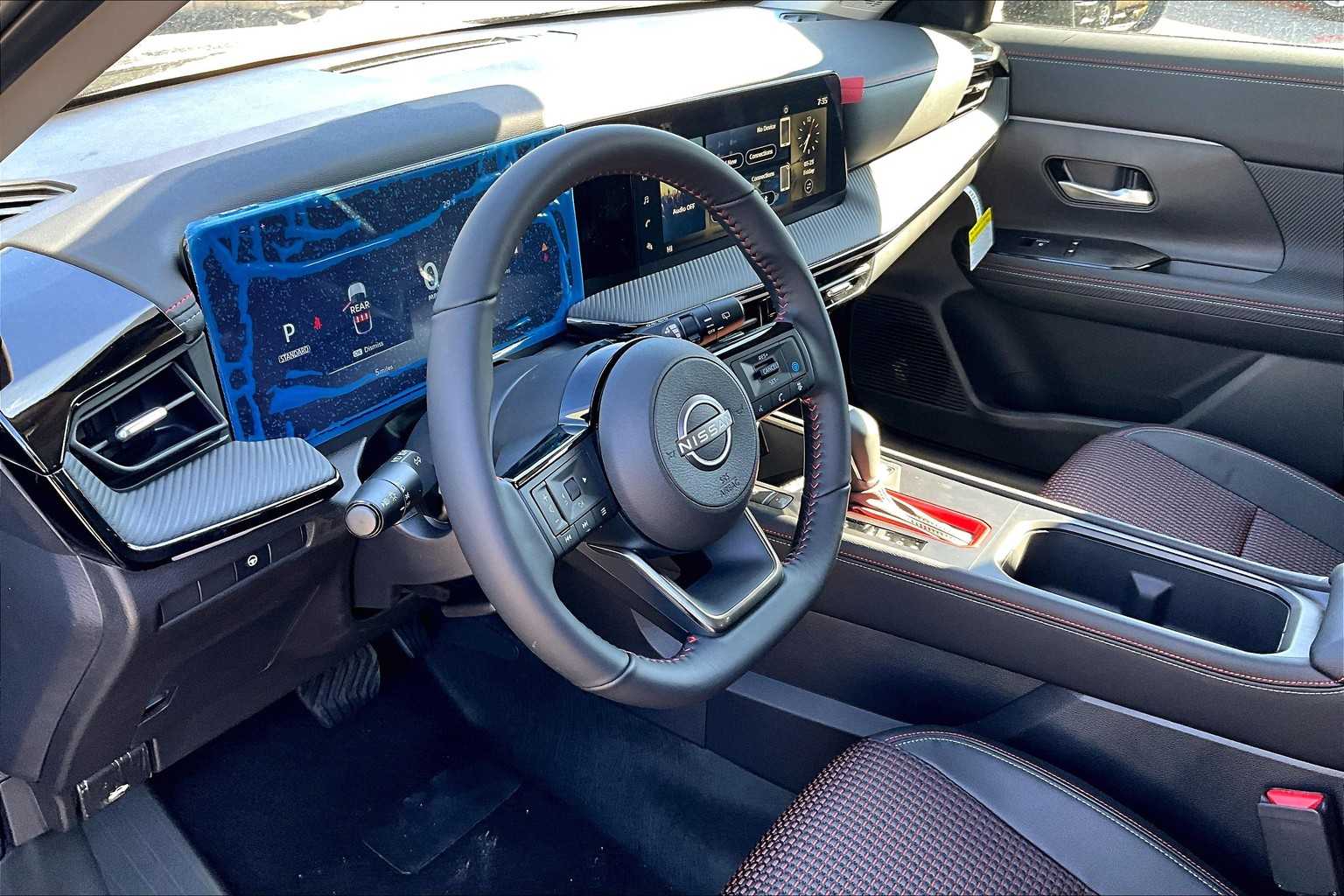 2025 Nissan Kicks SR - Photo 9