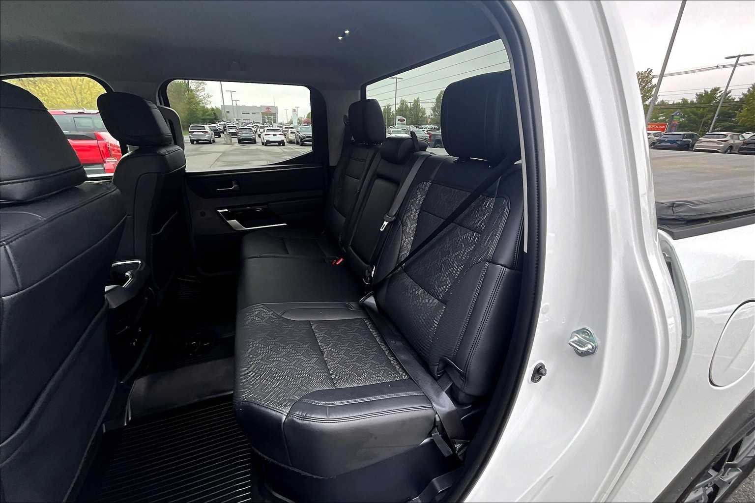 2024 Toyota Tundra Limited - Photo 15