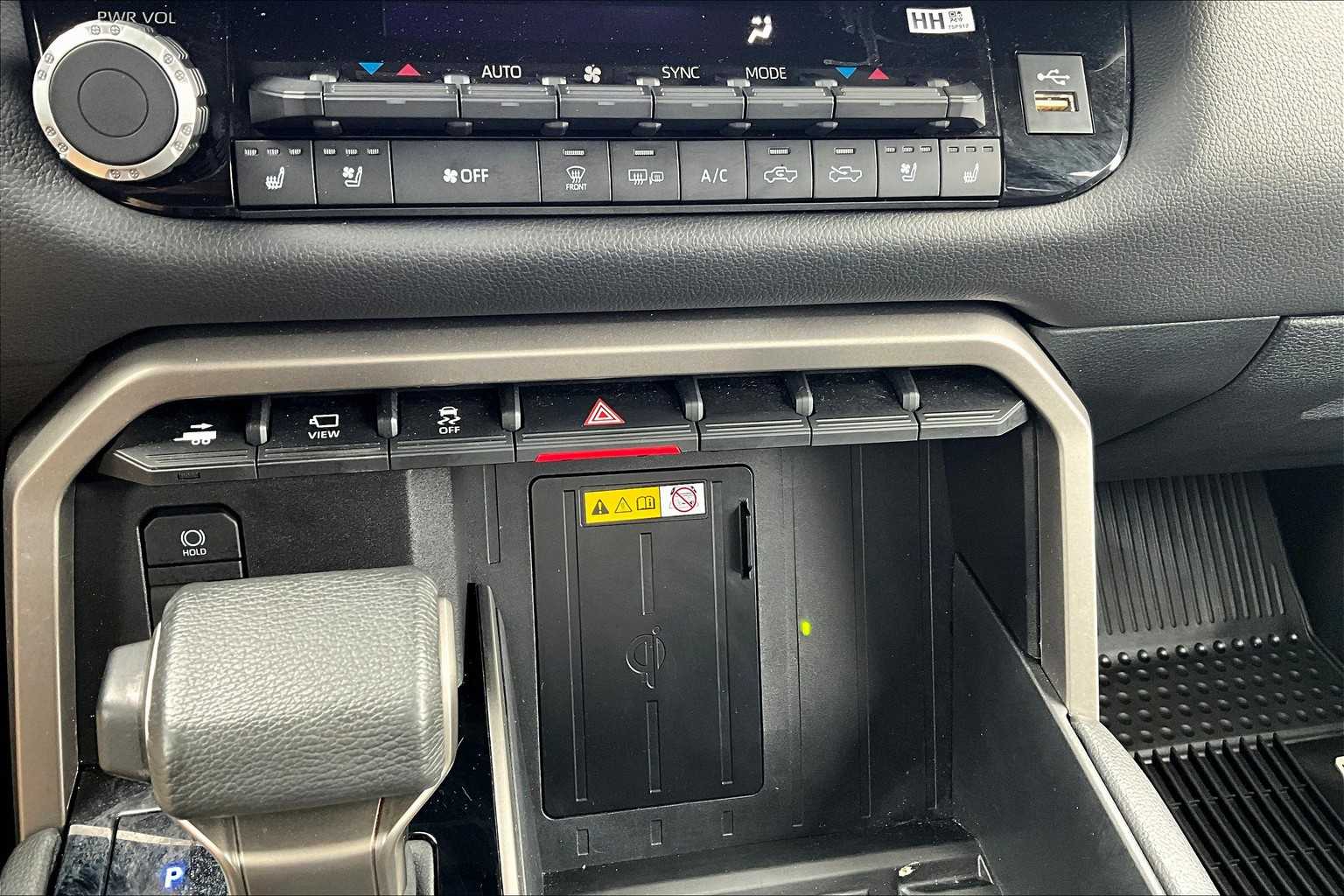2024 Toyota Tundra Limited - Photo 27
