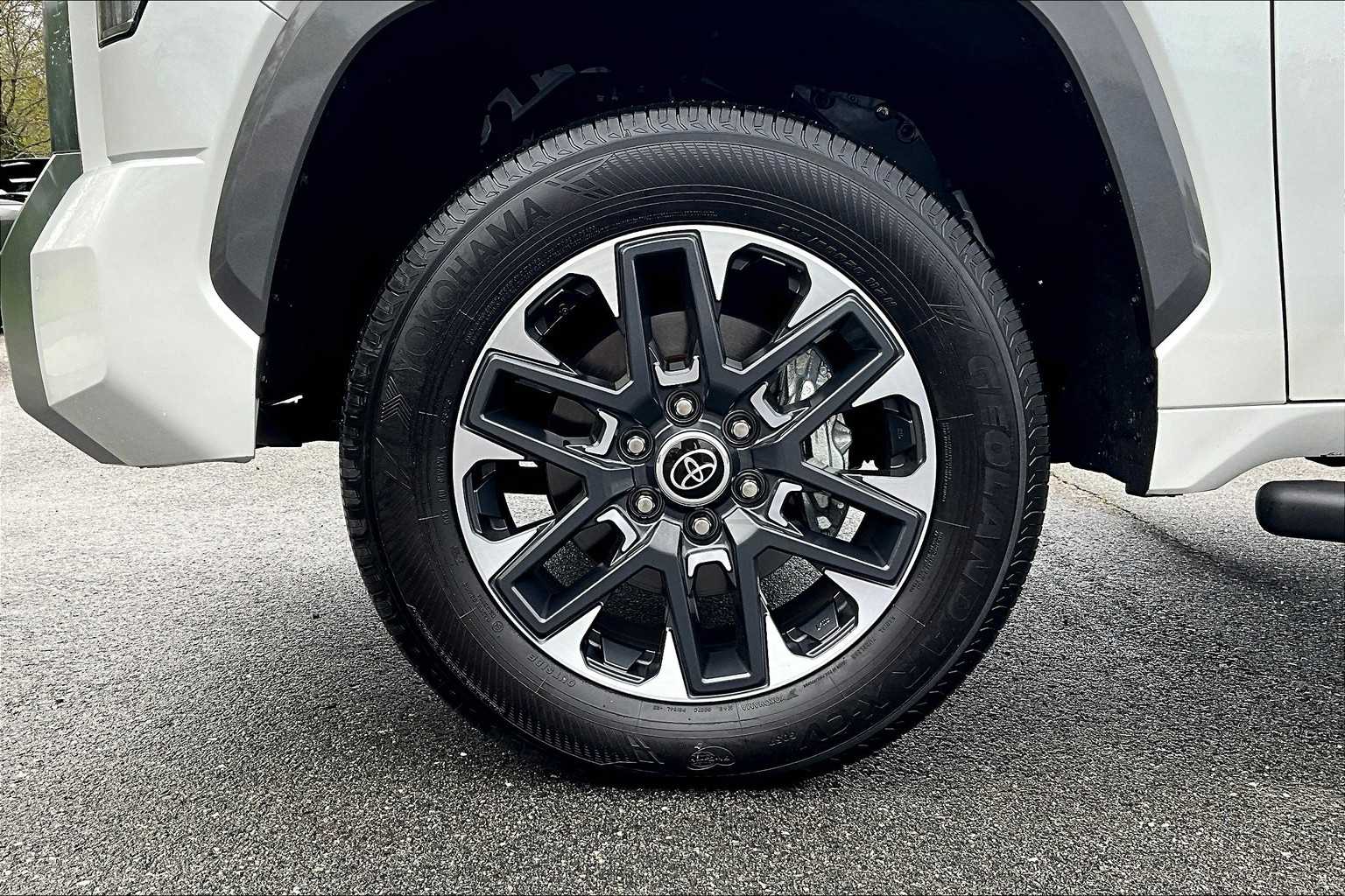 2024 Toyota Tundra Limited - Photo 7