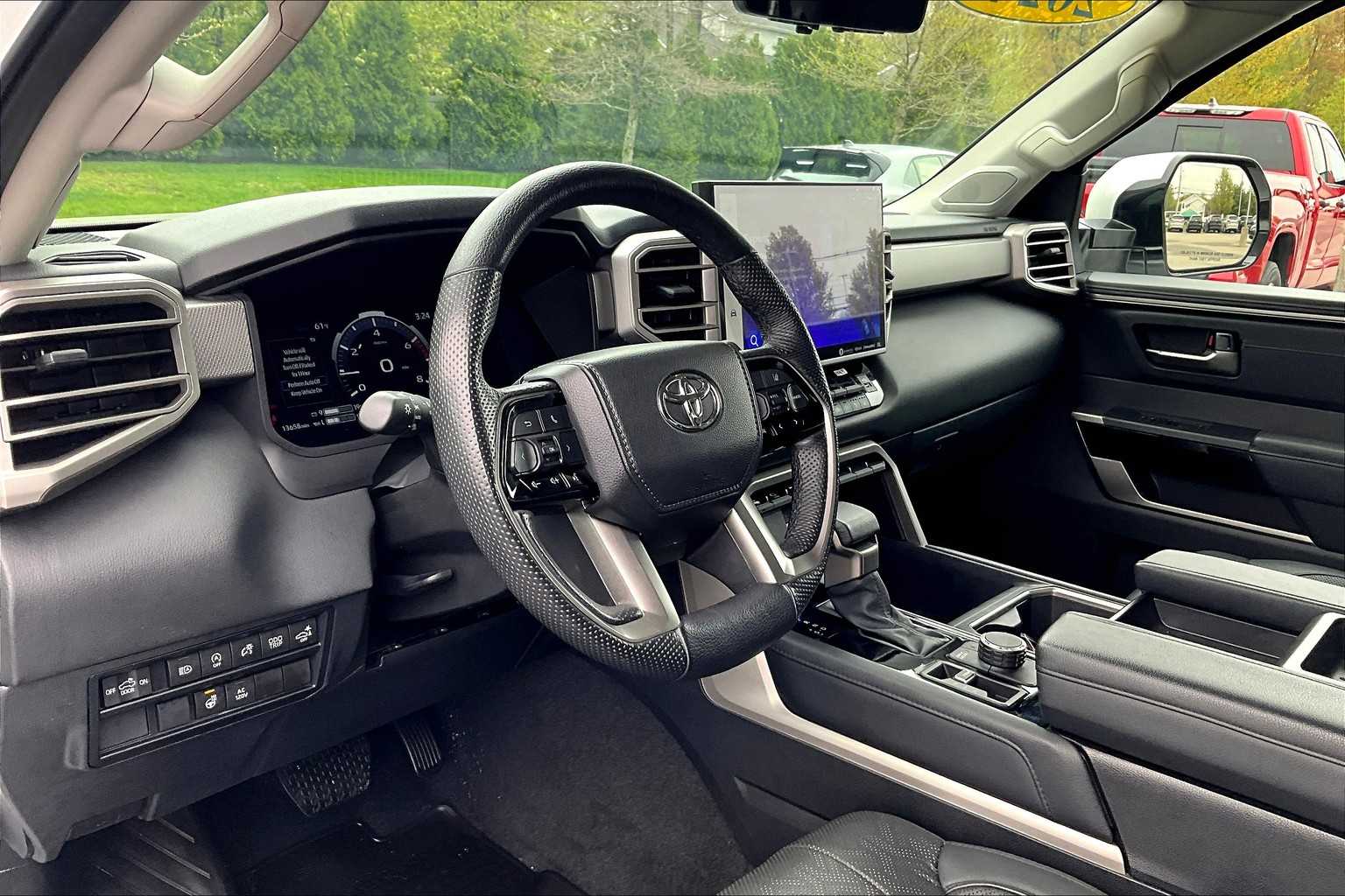 2024 Toyota Tundra Limited - Photo 8